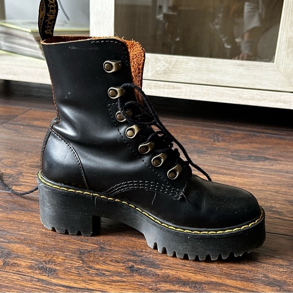 Dr.Martens, Women’s Boot - Picture 4 of 12